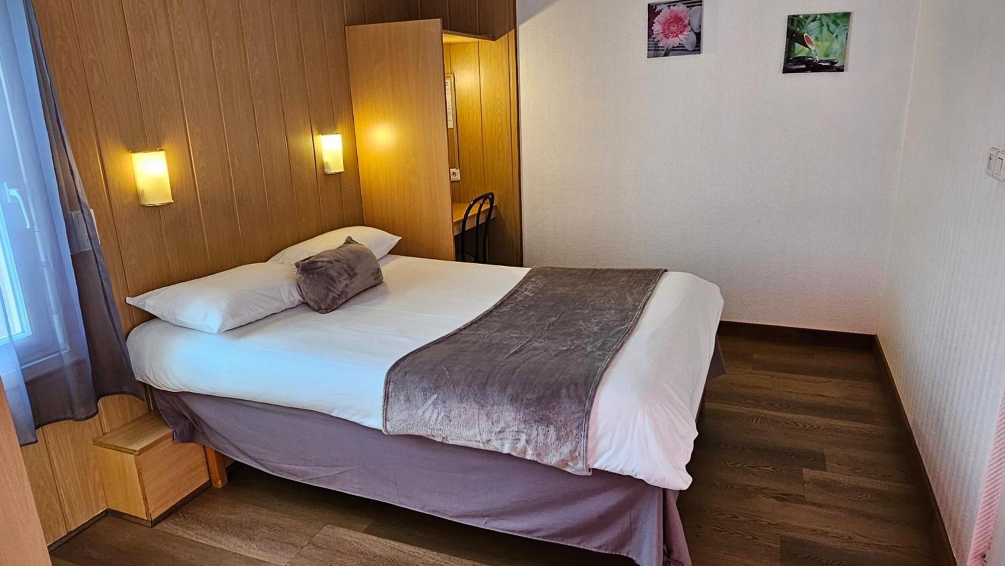 Brit Hotel Essentiel Pau Лескар Екстериор снимка