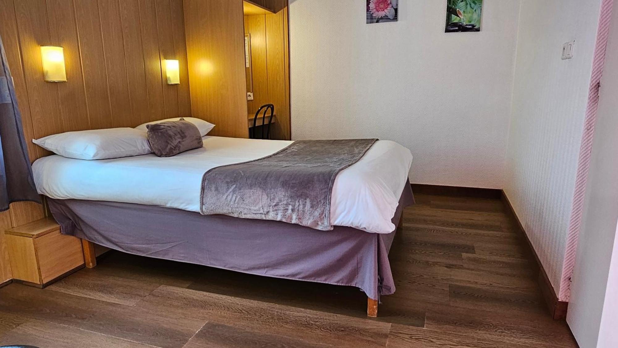 Brit Hotel Essentiel Pau Лескар Екстериор снимка