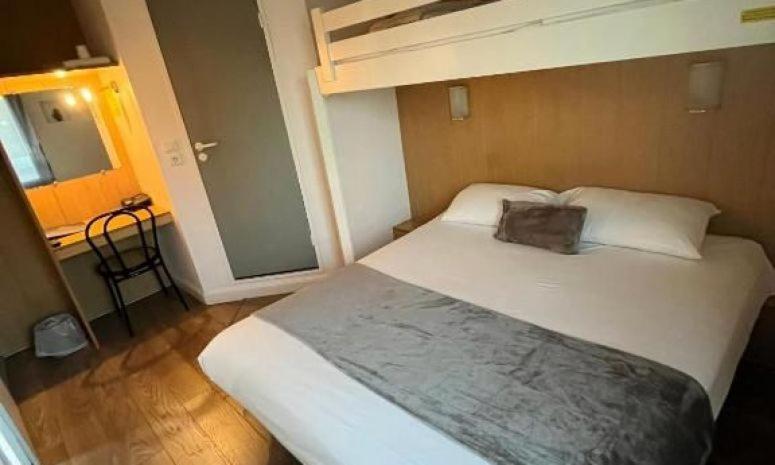 Brit Hotel Essentiel Pau Лескар Екстериор снимка