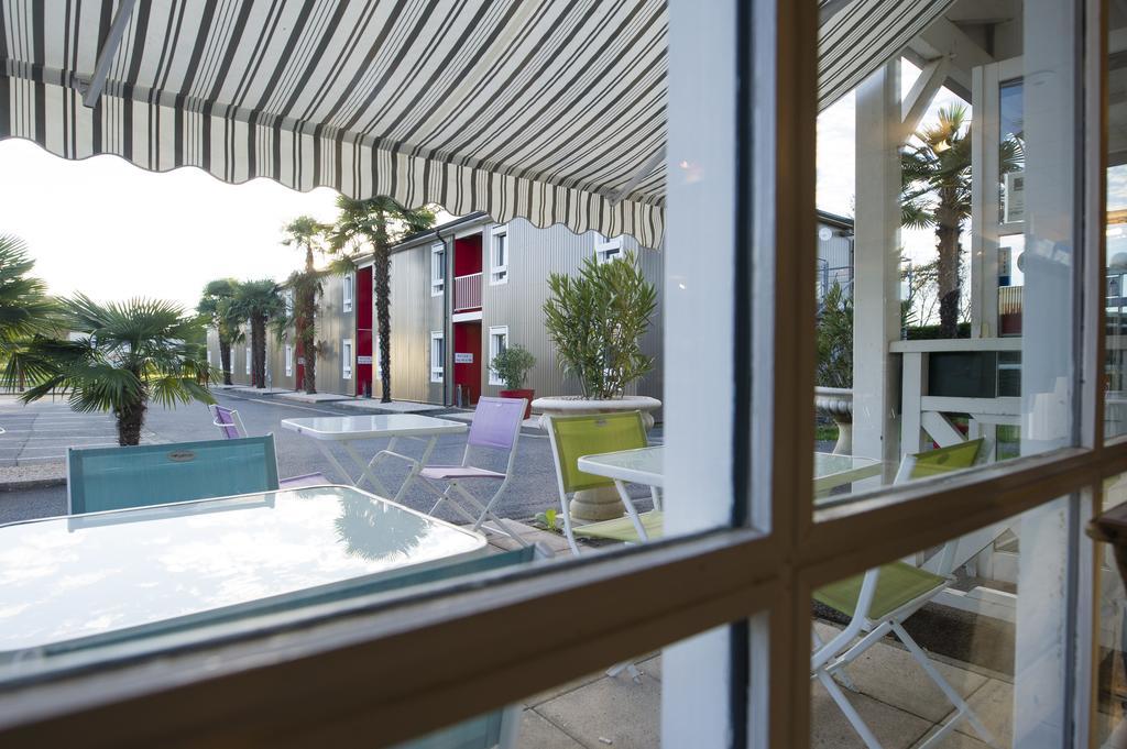 Brit Hotel Essentiel Pau Лескар Екстериор снимка