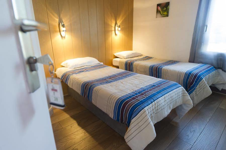 Brit Hotel Essentiel Pau Лескар Екстериор снимка